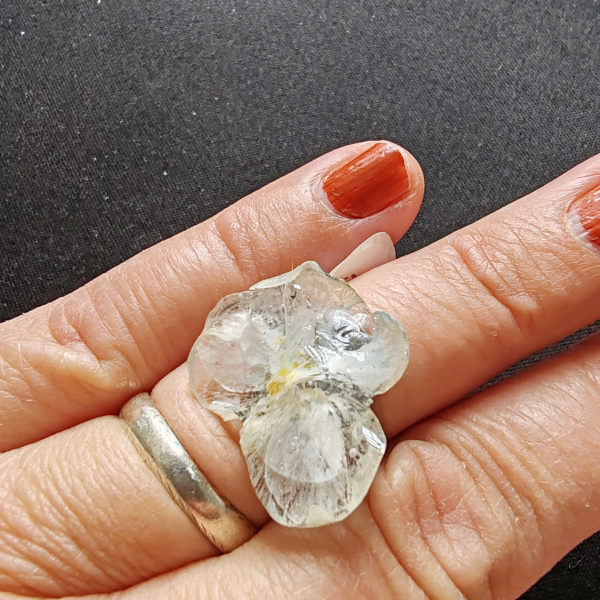 Bague de Fleur de Pensée Blanche – Image 4
