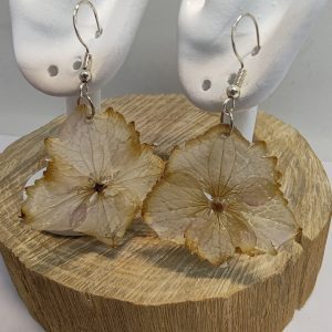 Boucle D'Oreille Hortensia marron clair