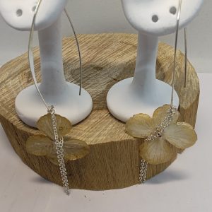 Boucle d'Oreille Hortensia avec chaîne Pendante