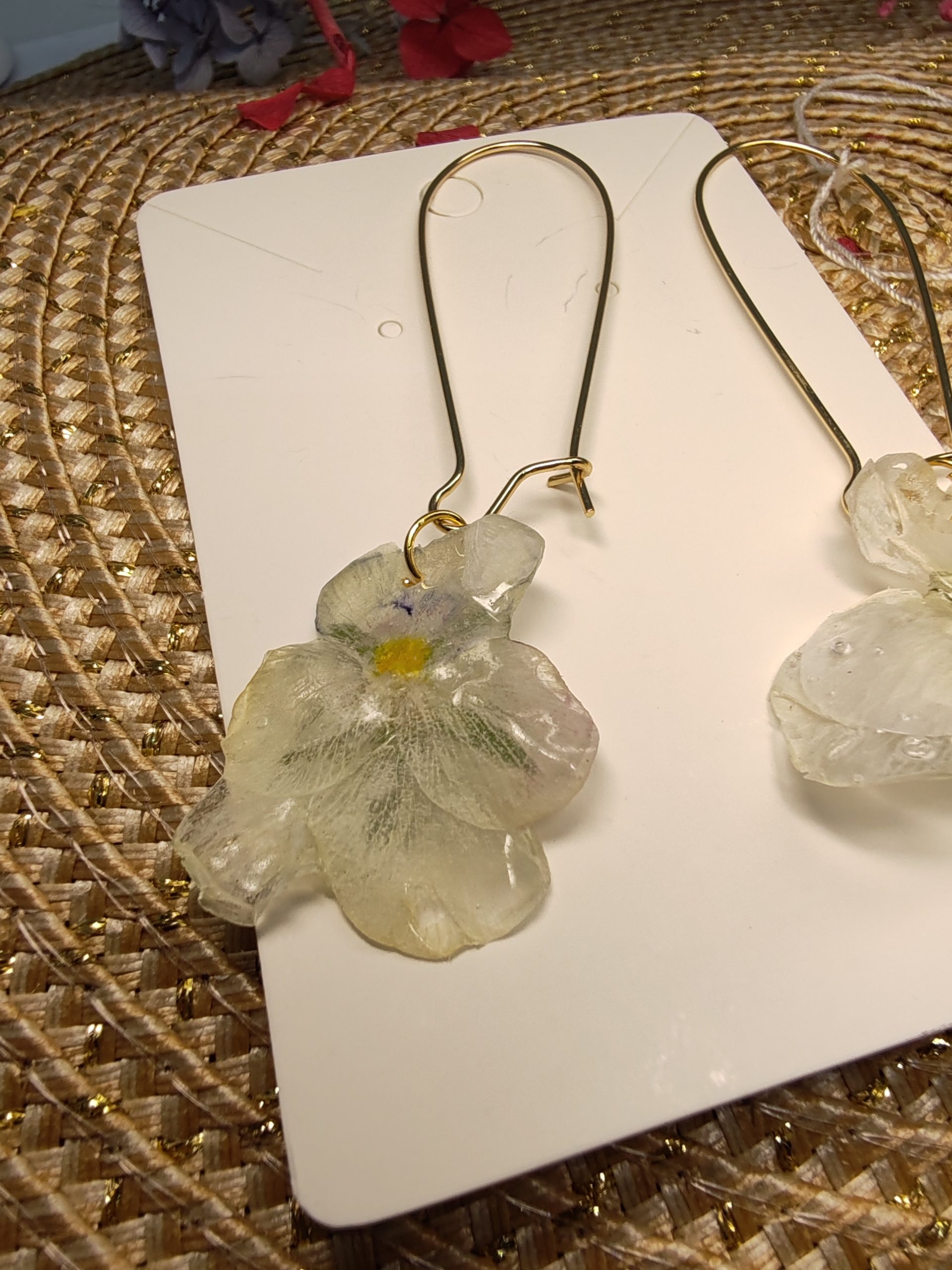 Boucle D'Oreille de Pensée Blanche – Image 3