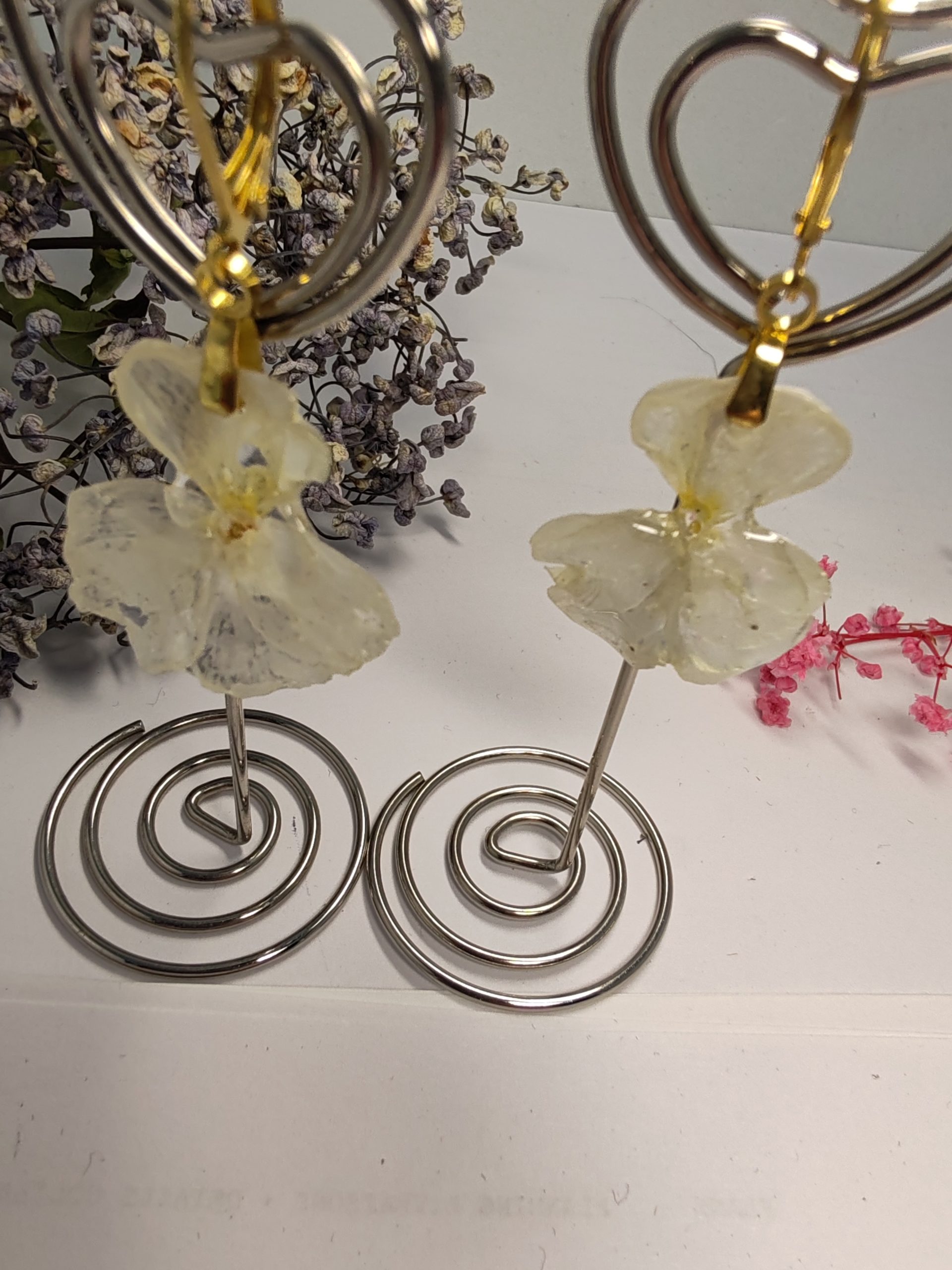 Boucle d'Oreille Pensée Blanche – Image 2