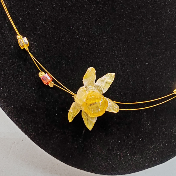 Collier Perle/ jaune et orange Jonquille – Image 3